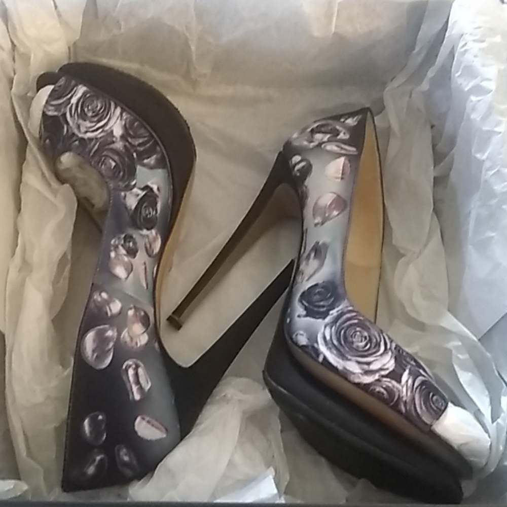 Nicholas Kirkwood Platform Stiletto Heels- Rose